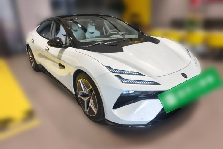 Used Lotus EMEYA 2025 600 Touring Edition Front Right 45 Deg
