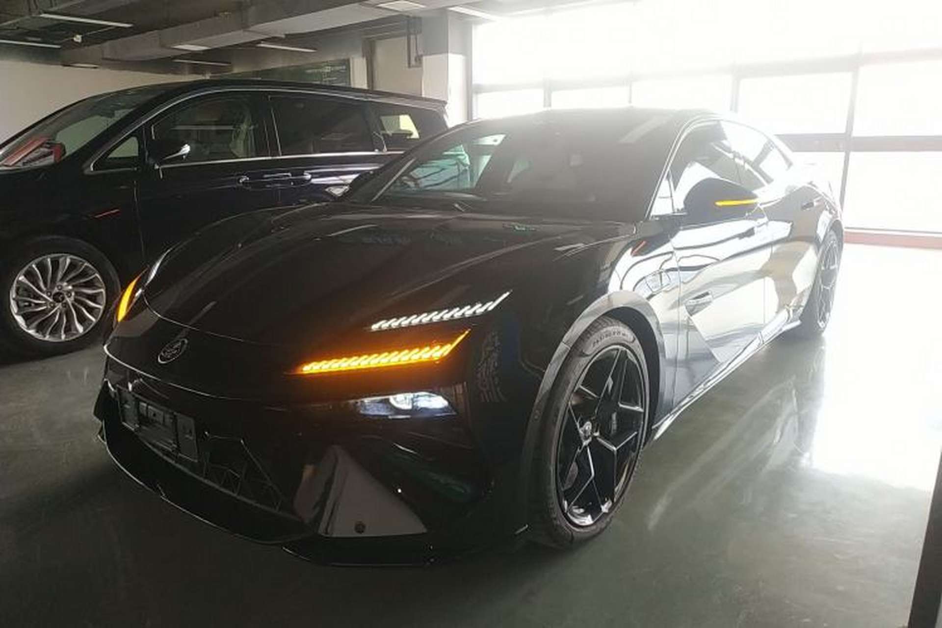 Used Lotus EMEYA 2024 EMEYA S+ Front Left 45 Deg