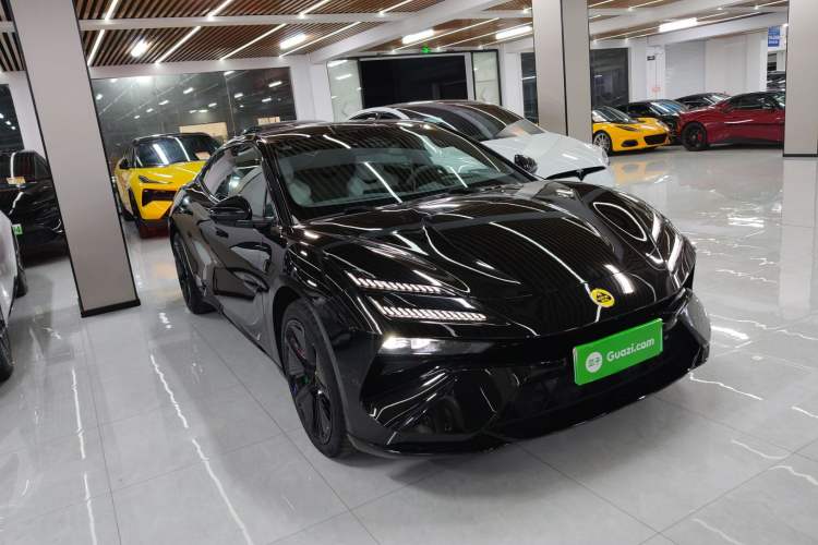 Used Lotus EMEYA 2024 EMEYA S+ Front Right 45 Deg