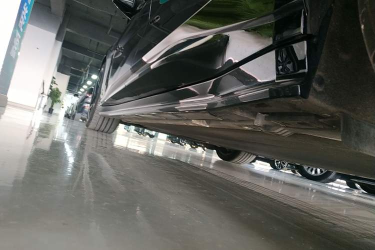 Used Lotus EMEYA 2024 EMEYA S+ Left Side Sill