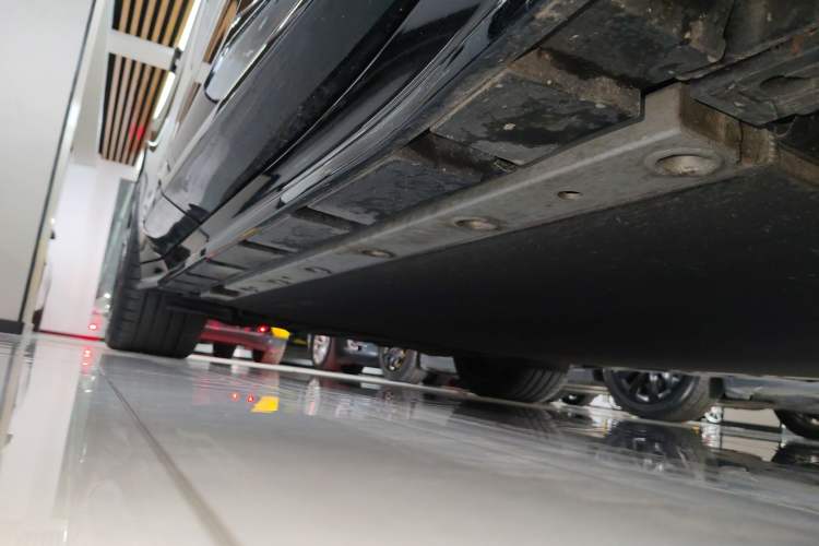 Used Lotus EMEYA 2024 EMEYA S+ Right Side Sill