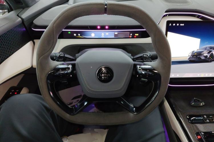 Used Lotus EMEYA 2024 EMEYA S+ Steering Wheel
