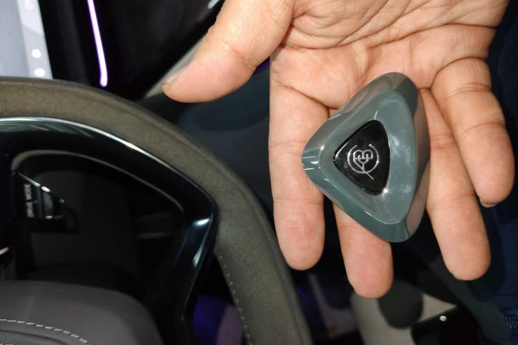 Used Lotus EMEYA 2024 EMEYA S+ Vehicle Key