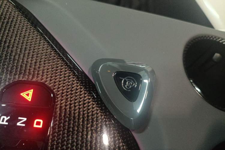 Used Lotus EMEYA 2024 EMEYA L+ Vehicle Key