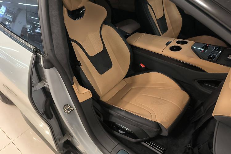 Used Lotus EMEYA 2024 EMEYA R+ Right Front Seat