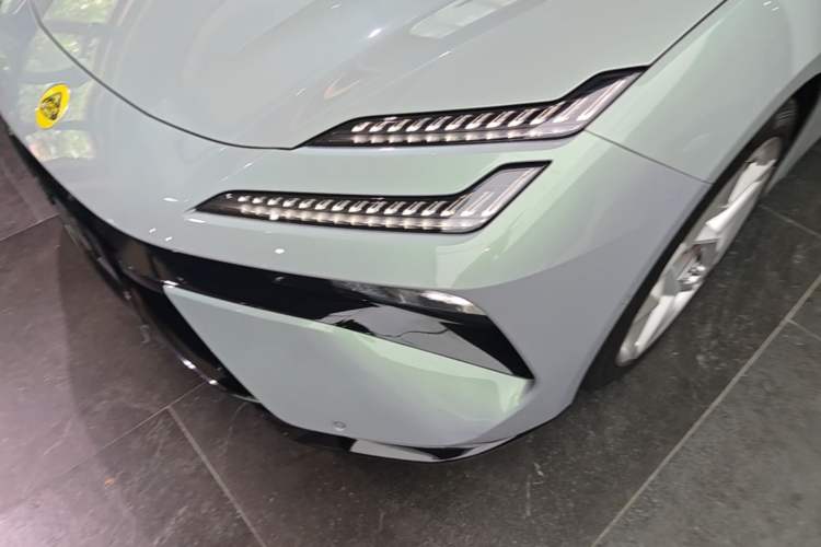 Used Lotus EMEYA 2024 EMEYA S+ Left Front Headlight