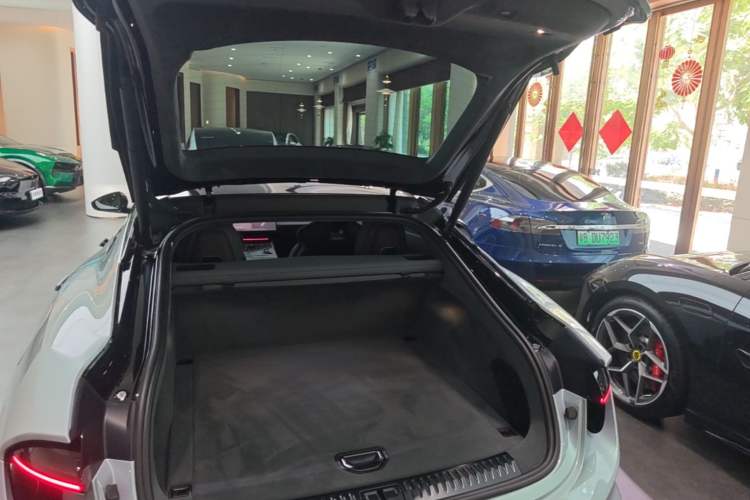 Used Lotus EMEYA 2024 EMEYA S+ Trunk