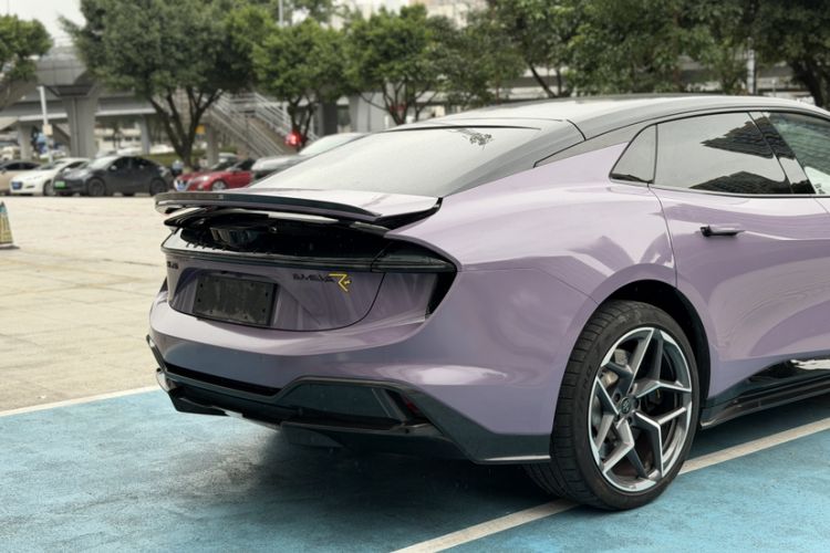 Used Lotus EMEYA 2024 EMEYA R+ Exterior 7