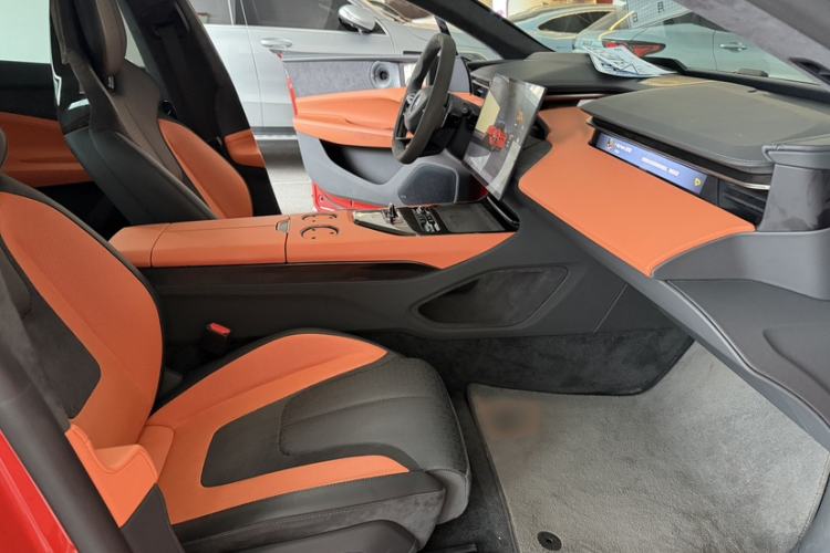 Used Lotus EMEYA 2024 EMEYA R+ Right Front Seat