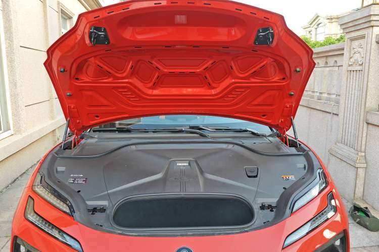 Used Lotus EMEYA 2024 EMEYA R+ Engine Bay