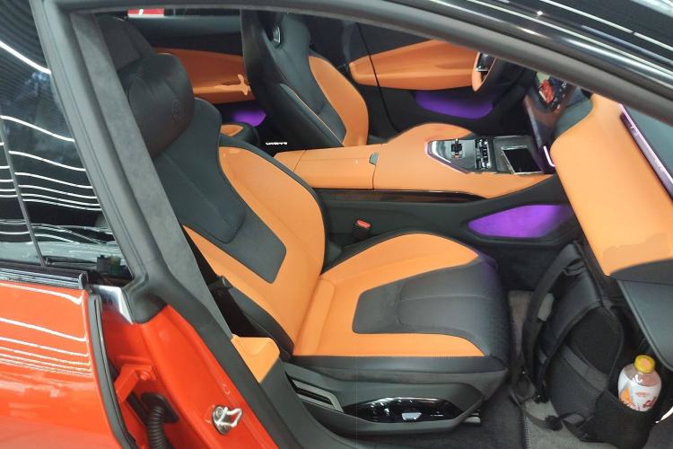 Used Lotus EMEYA 2024 EMEYA S+ Right Front Seat