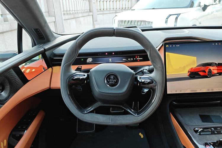 Used Lotus EMEYA 2024 EMEYA R+ Steering Wheel