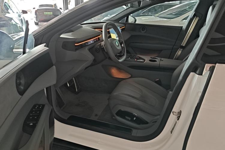 Used Lotus EMEYA 2024 EMEYA L+ Driver Seat