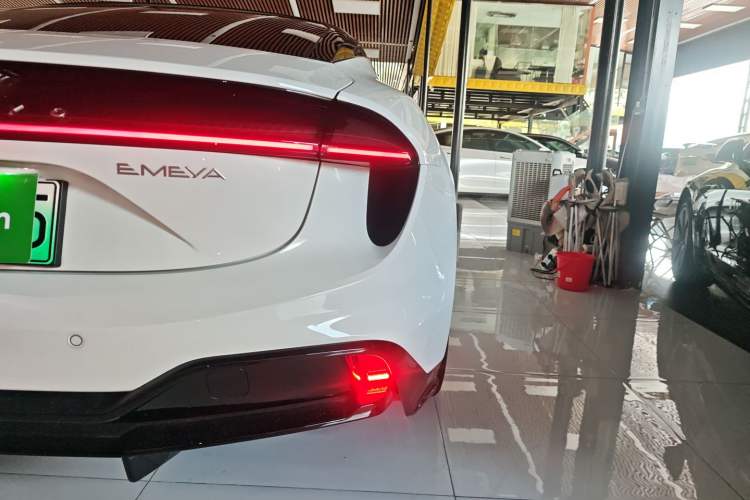 Used Lotus EMEYA 2024 EMEYA L+ Exterior 2