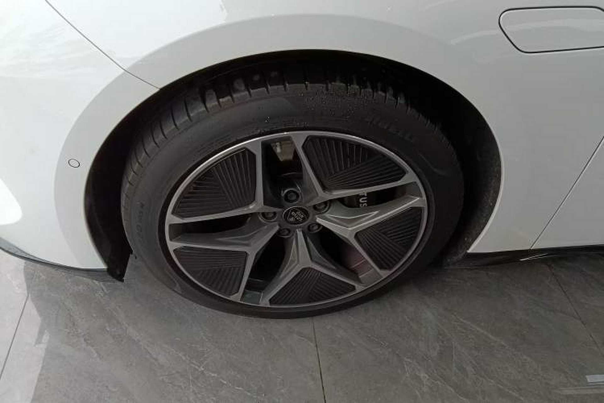 Used Lotus EMEYA 2024 EMEYA L+ Exterior 4