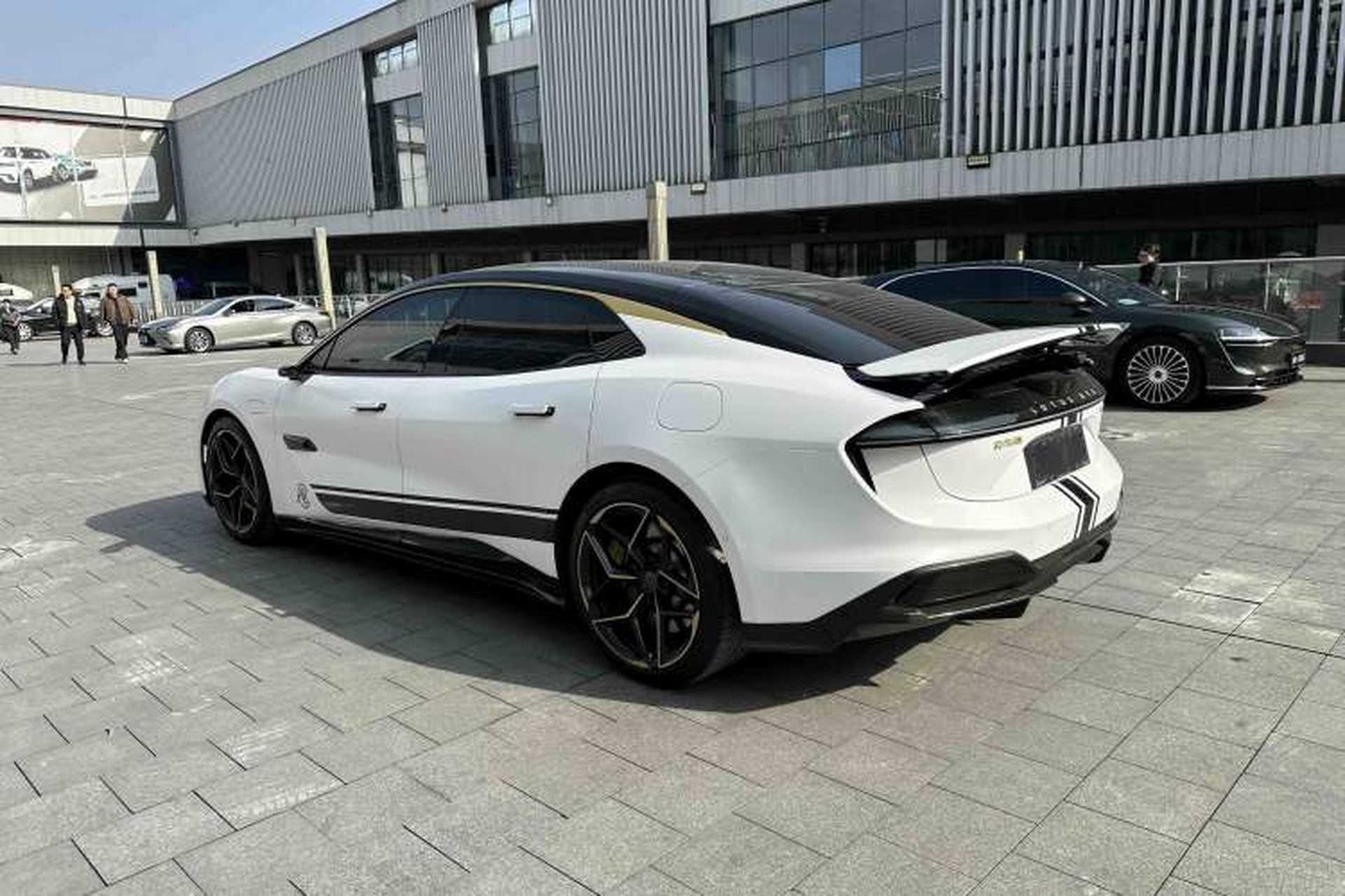 Used Lotus EMEYA 2024 EMEYA L+ Exterior 6