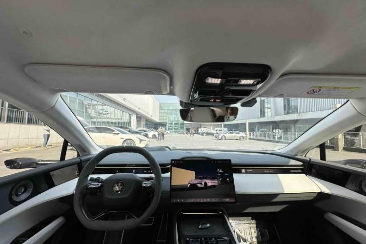 Used Lotus EMEYA 2024 EMEYA L+ Interior 5