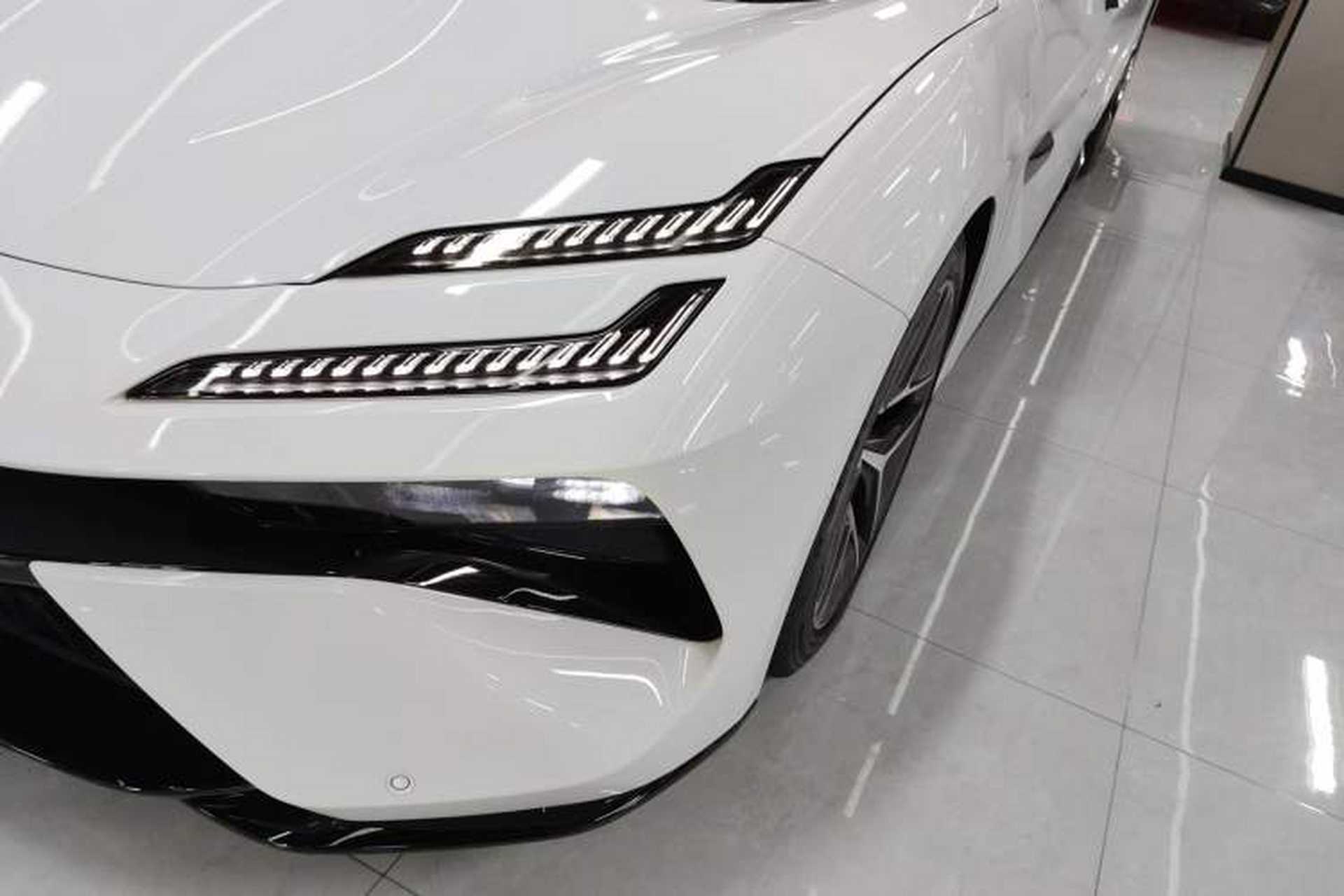 Used Lotus EMEYA 2024 EMEYA L+ Left Front Headlight