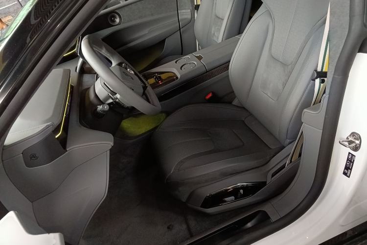Used Lotus EMEYA 2024 EMEYA L+ Left Front Seat
