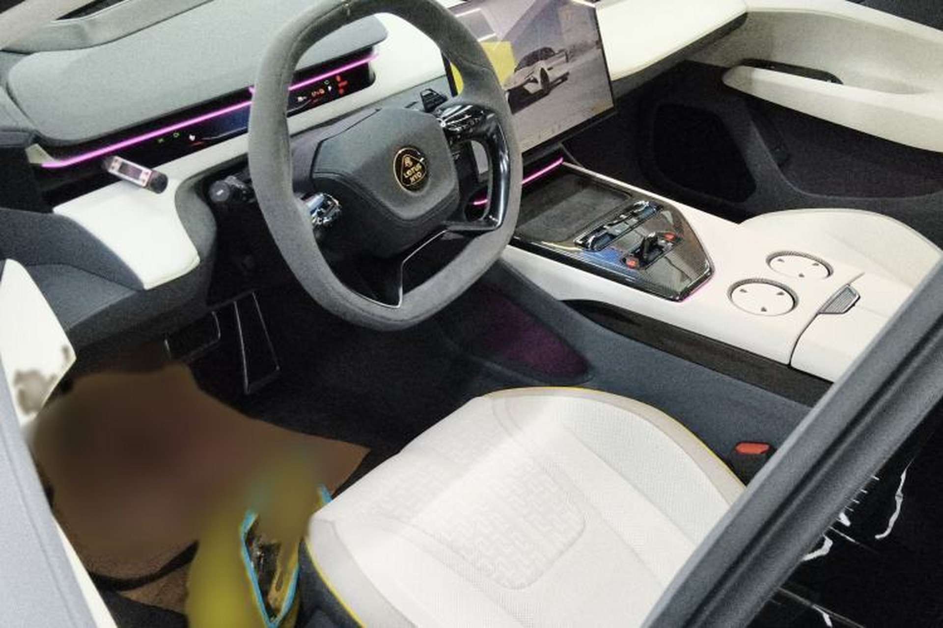 Used Lotus EMEYA 2024 EMEYA L+ Platinum Edition Left Front Seat