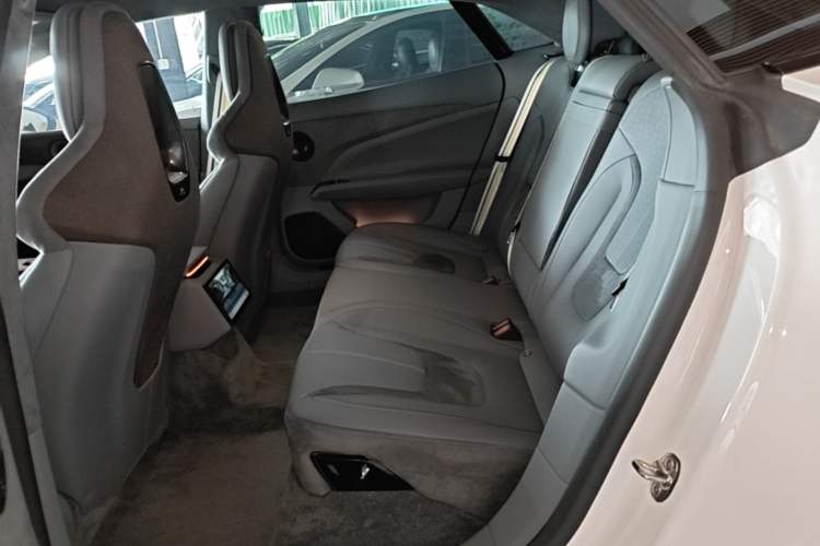 Used Lotus EMEYA 2024 EMEYA L+ Left Rear Seat