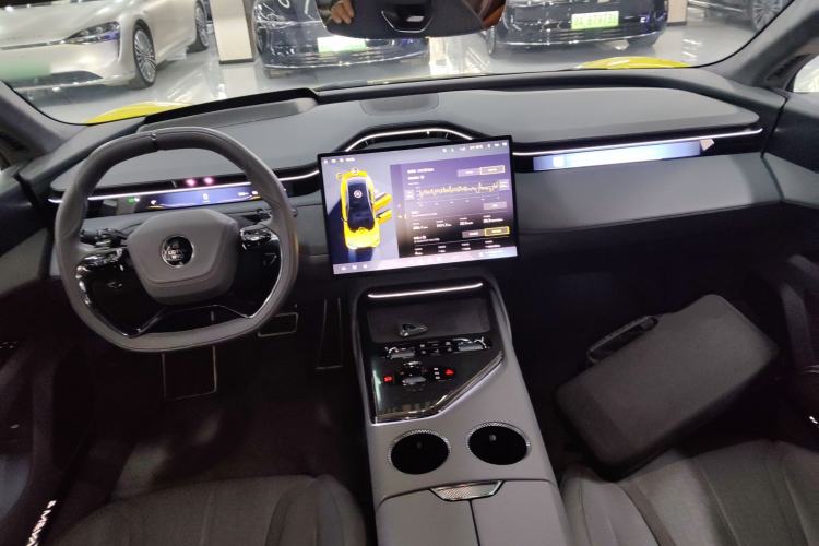 Used Lotus EMEYA 2024 EMEYA S+ Center Console
