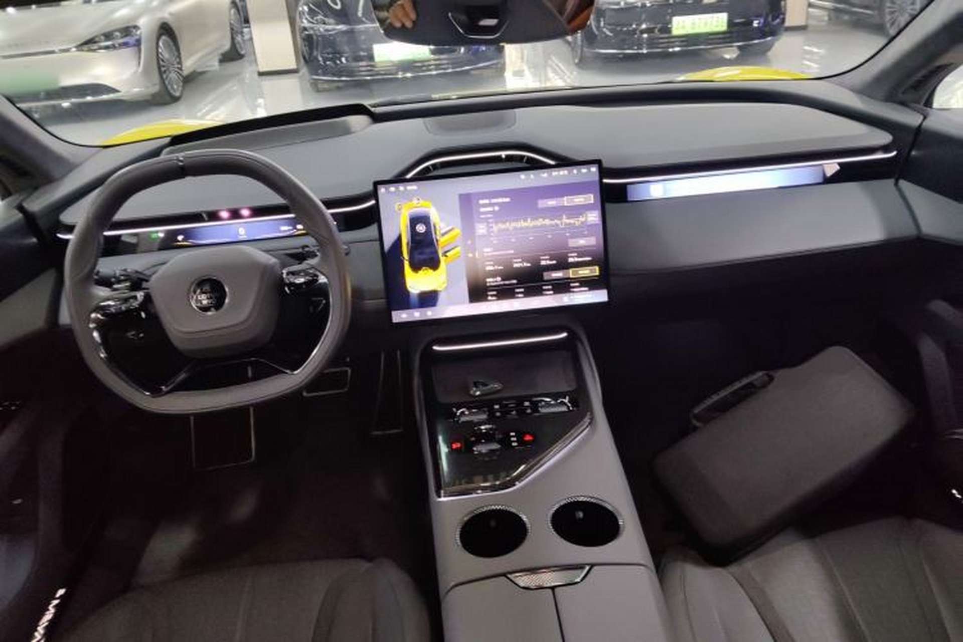 Used Lotus EMEYA 2024 EMEYA S+ Center Console