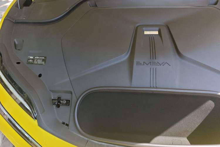 Used Lotus EMEYA 2024 EMEYA R+ Engine Bay Right