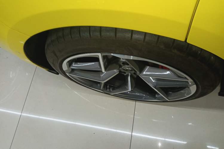 Used Lotus EMEYA 2024 EMEYA S+ Exterior 8