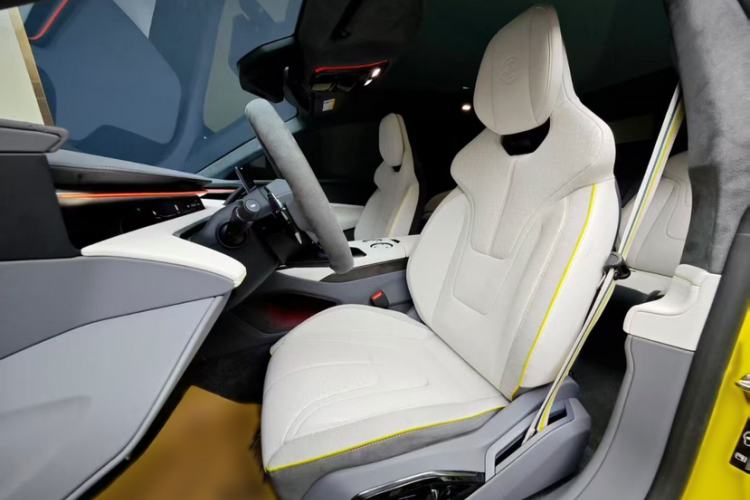 Used Lotus EMEYA 2024 EMEYA S+ Interior 2