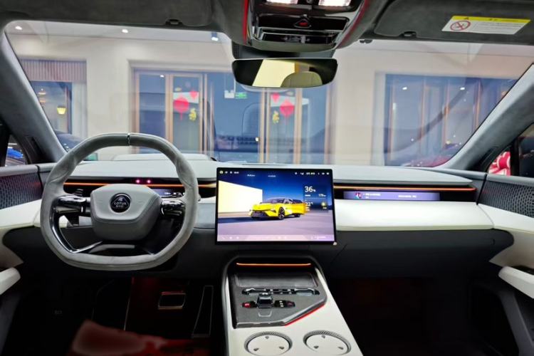Used Lotus EMEYA 2024 EMEYA S+ Interior 4