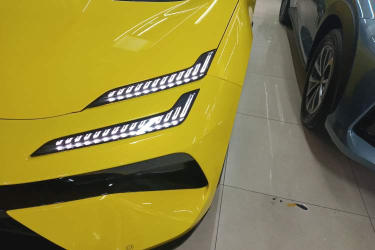Used Lotus EMEYA 2024 EMEYA S+ Left Front Headlight