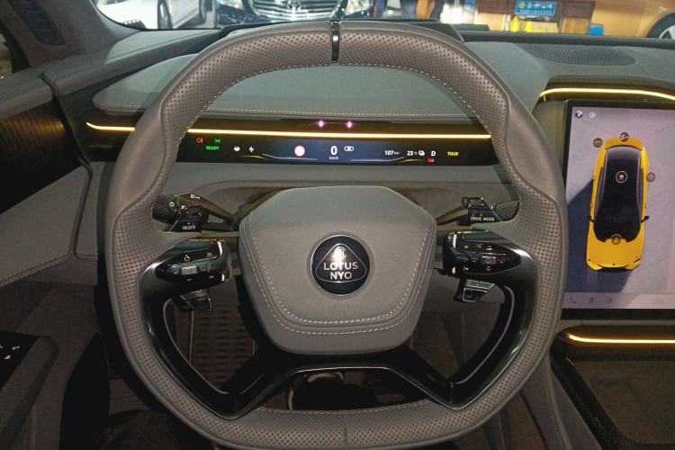 Used Lotus EMEYA 2024 EMEYA S+ Steering Wheel