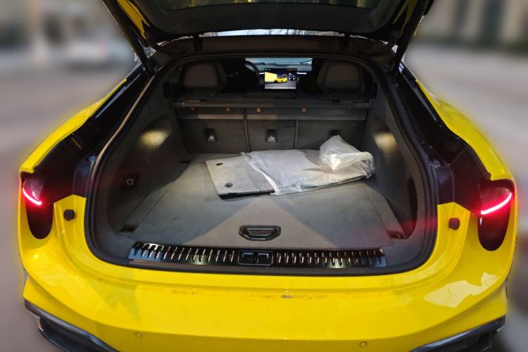 Used Lotus EMEYA 2024 EMEYA R+ Trunk