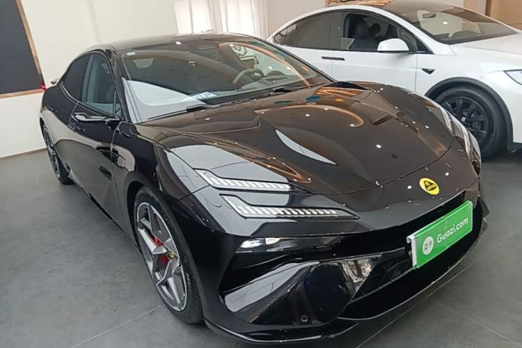 Used Lotus EMEYA 2025 600 Luxury Edition Exterior 1