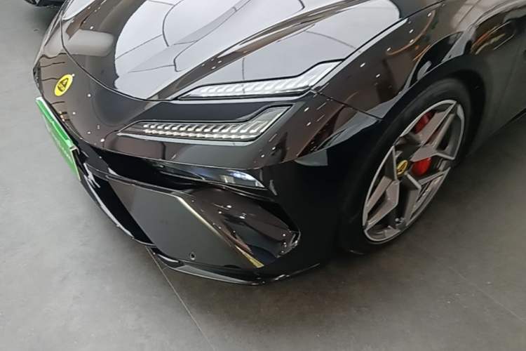 Used Lotus EMEYA 2025 600 Luxury Edition Left Front Headlight