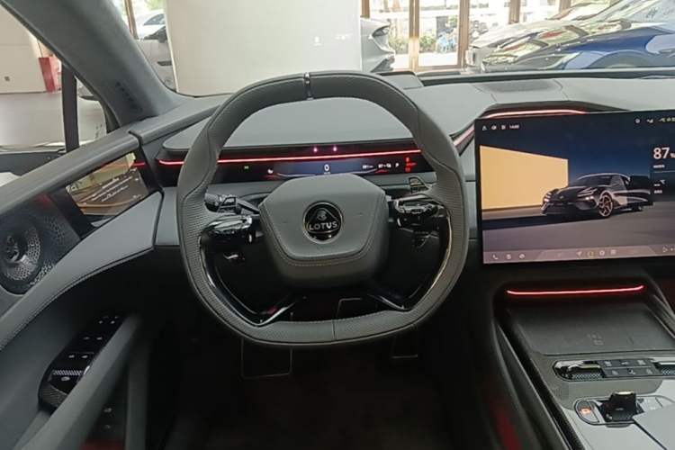 Used Lotus EMEYA 2025 600 Luxury Edition Steering Wheel