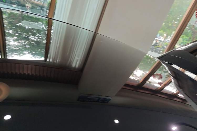 Used Lotus EMEYA 2025 600 Touring Edition Roof