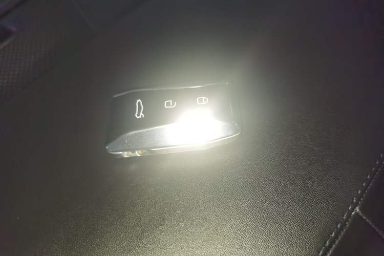 Used Lotus EMIRA 2023 2.0T First Edition Vehicle Key