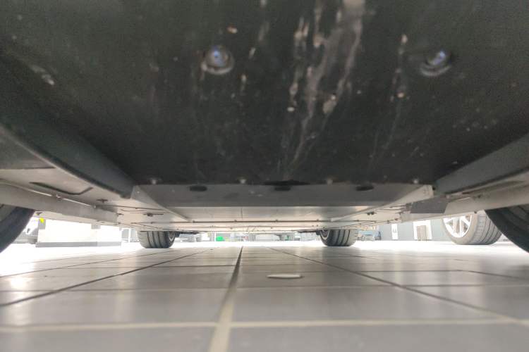 Used Lotus EMIRA 2021 2.0T DCT First Edition Chassis Rear