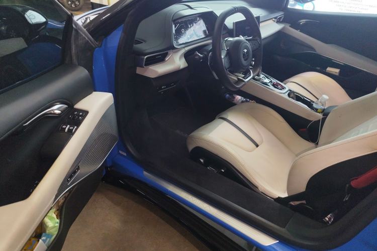 Used Lotus EMIRA 2021 2.0T DCT First Edition Driver Seat