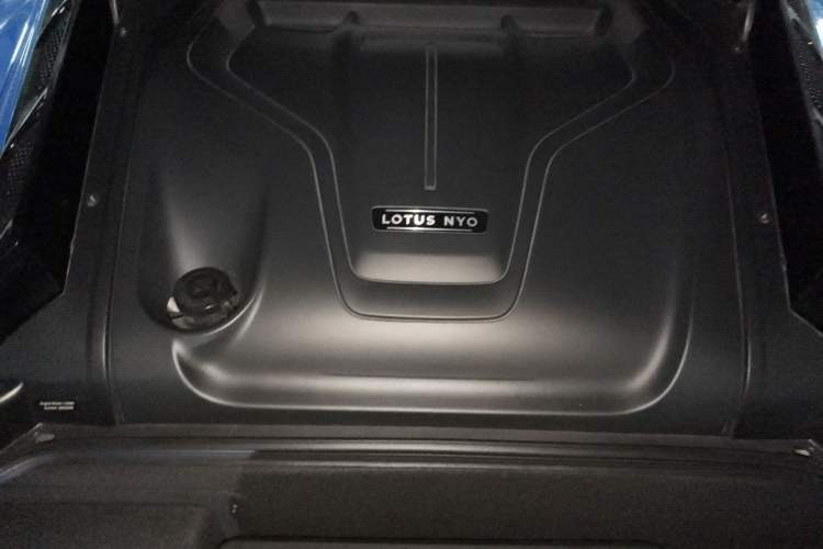 Used Lotus EMIRA 2021 2.0T DCT First Edition Engine Bay
