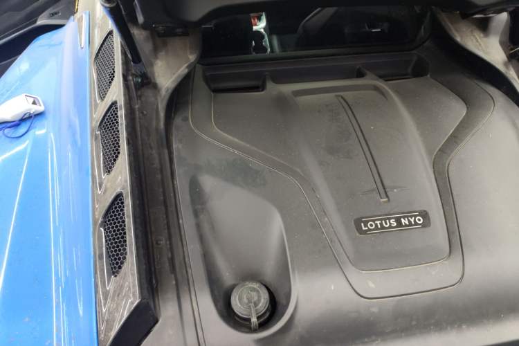 Used Lotus EMIRA 2021 2.0T DCT First Edition Engine Bay Right