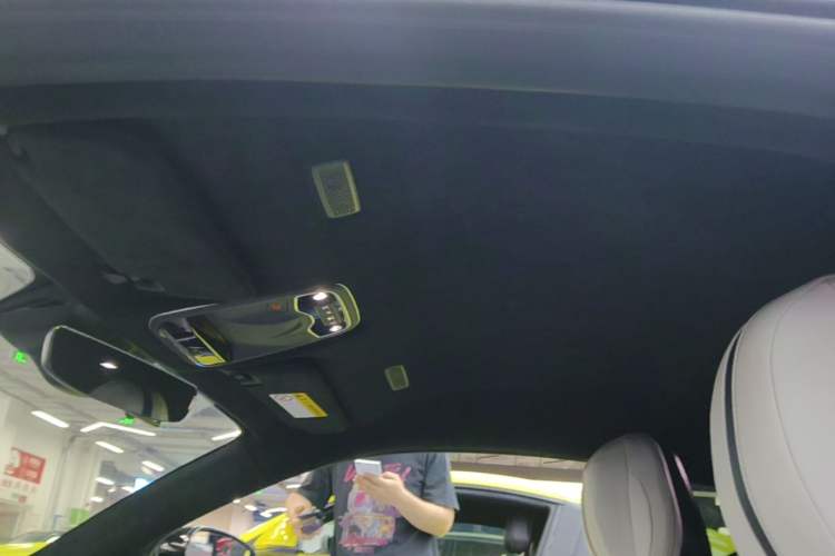 Used Lotus EMIRA 2021 2.0T DCT First Edition Headliner