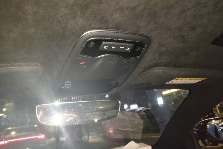 Used Lotus EMIRA 2021 2.0T DCT First Edition Headliner
