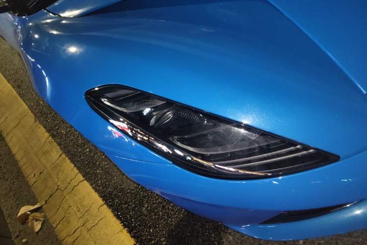 Used Lotus EMIRA 2021 2.0T DCT First Edition Right Front Headlight