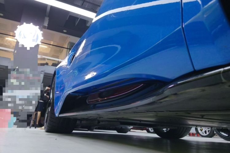 Used Lotus EMIRA 2021 2.0T DCT First Edition Right Side Sill