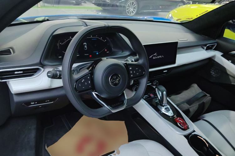 Used Lotus EMIRA 2021 2.0T DCT First Edition Steering Wheel