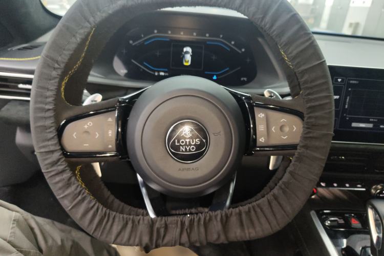 Used Lotus EMIRA 2021 2.0T DCT First Edition Steering Wheel