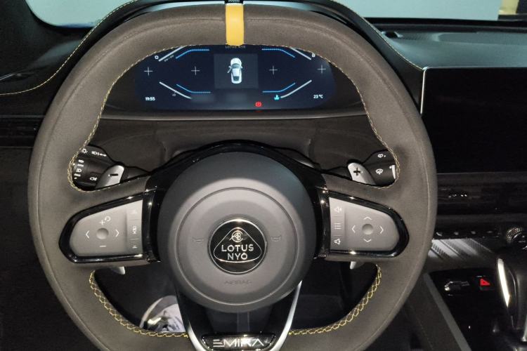 Used Lotus EMIRA 2021 2.0T DCT First Edition Steering Wheel
